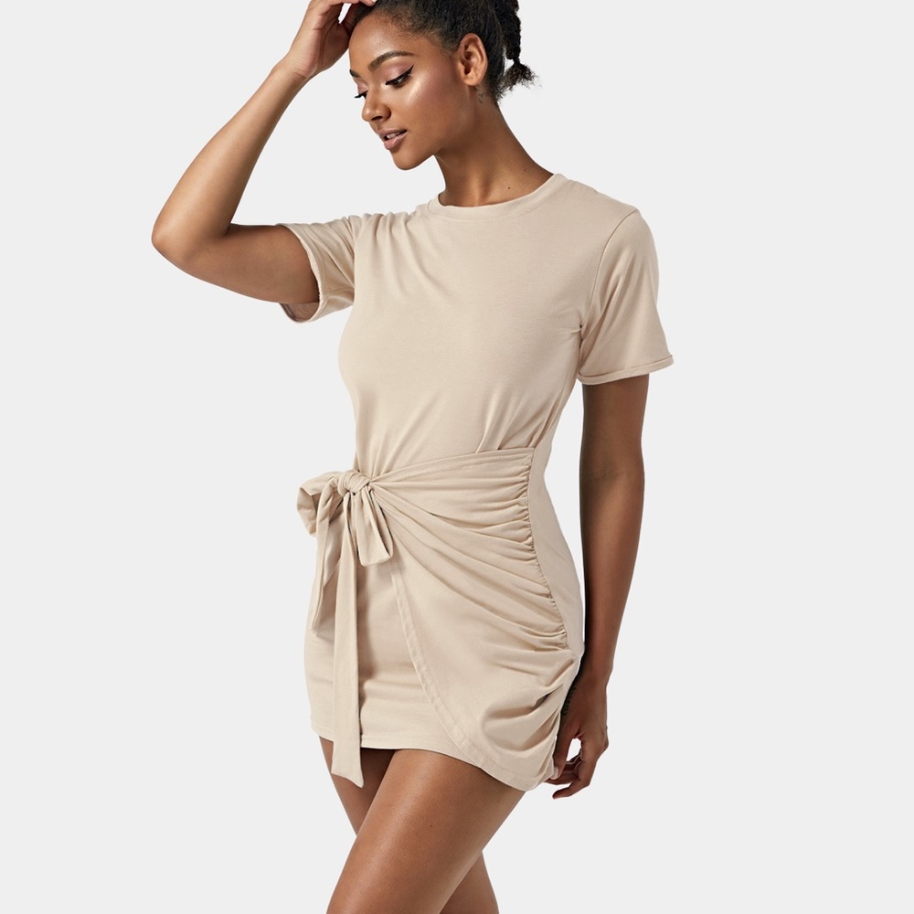 HALARA Beige Tie-Waist Dress
